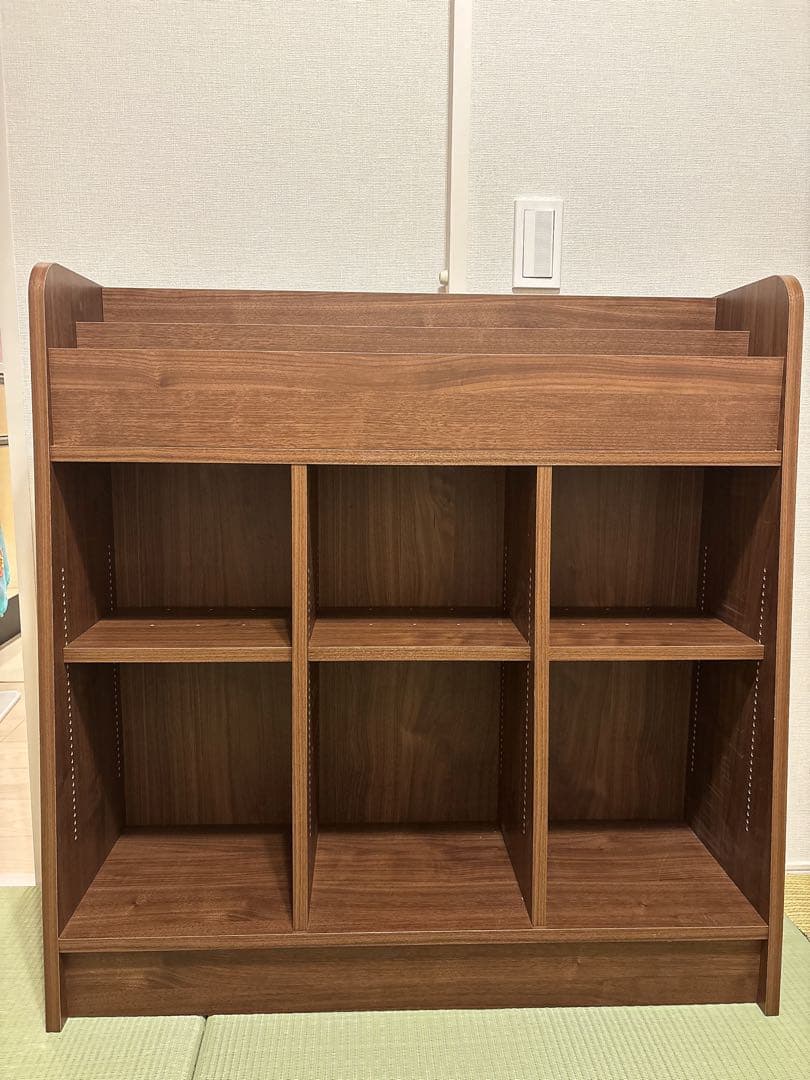 絵本棚　ベルメゾン　1cmピッチディスプレイ絵本本棚　ダークブラウン