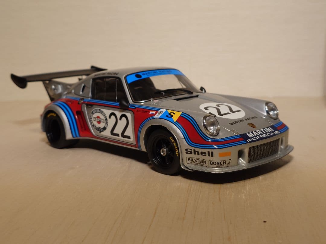 AutoArt ポルシェ 911 Carrera RSR turbo 21