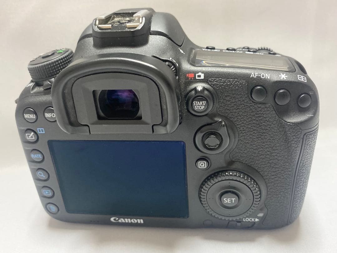 美品 ★キヤノン CANON EOS 7D Mark II mark 2 カメラ