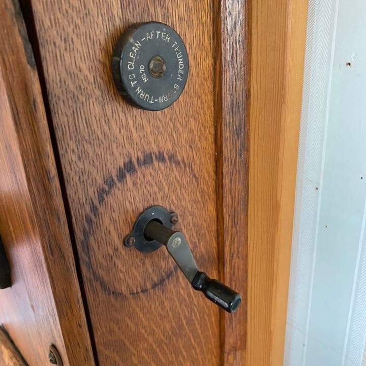 壁掛け電話機　アンティーク