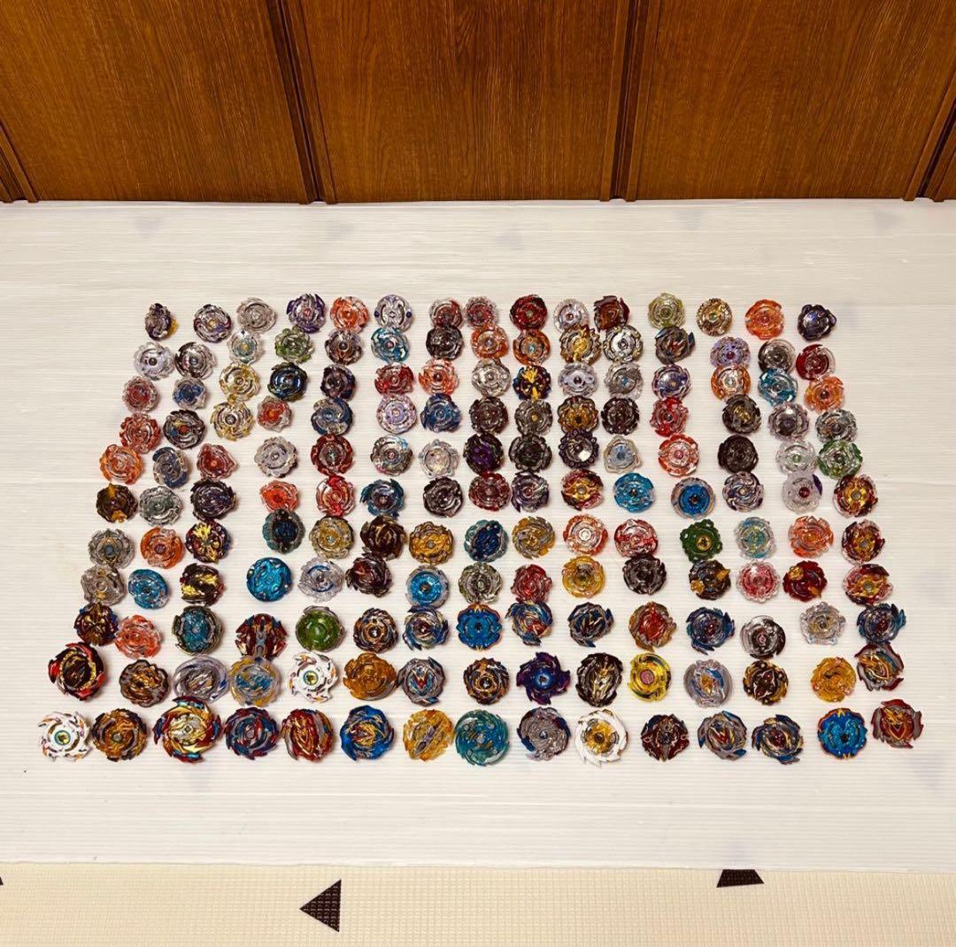 まとめて ベイブレードバースト 165個 ランチャー パーツ スタジアム付き