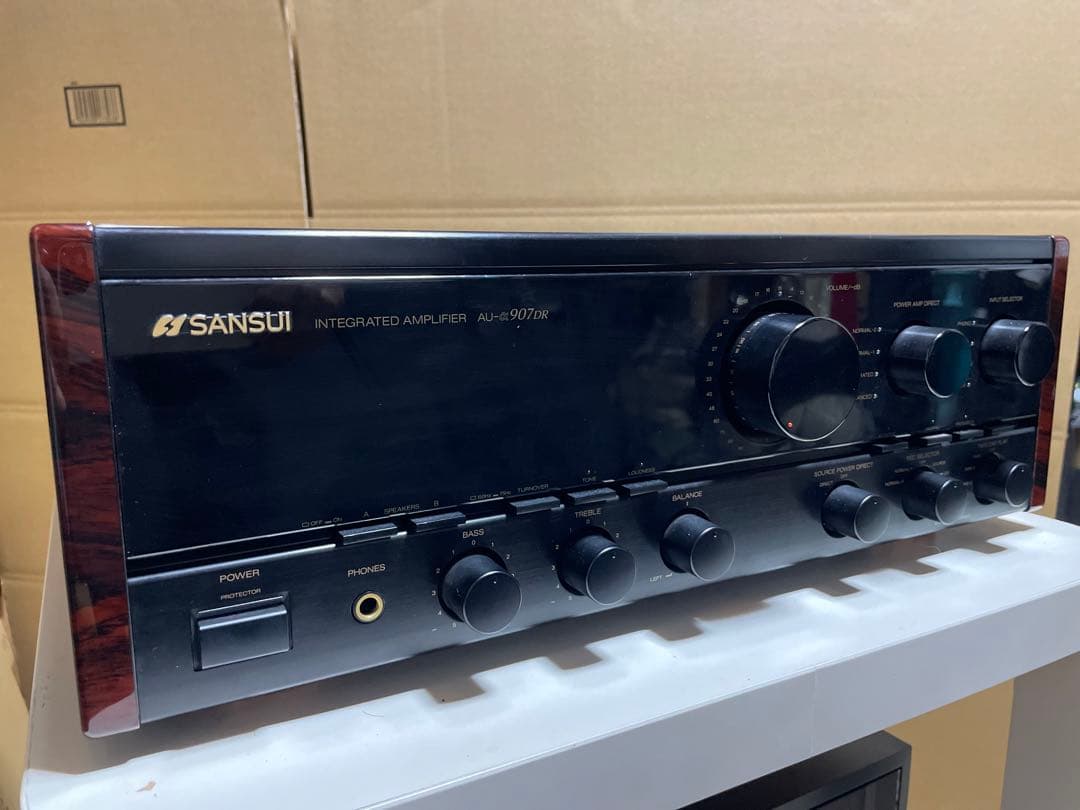 SANSUI INTEGRATED AMPLIFIER AU-α907DR