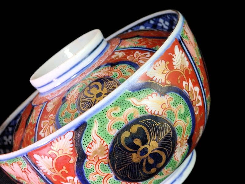 大聖寺伊万里　唐子に桜花　金唐草に花の図　大振蓋茶碗　D073AS-CPe