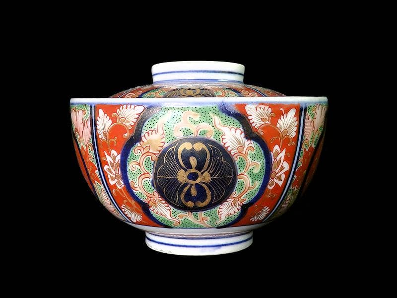 大聖寺伊万里　唐子に桜花　金唐草に花の図　大振蓋茶碗　D073AS-CPe