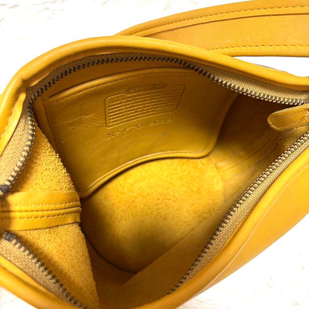 【美品】オールドコーチ　ショルダーバッグ　イエロー　レザー　9019　希少カラー