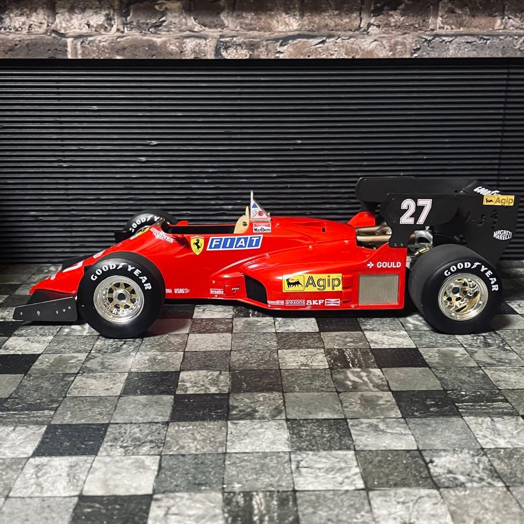 カスタム品 1/18 GP replicas フェラーリ 126C4 1984