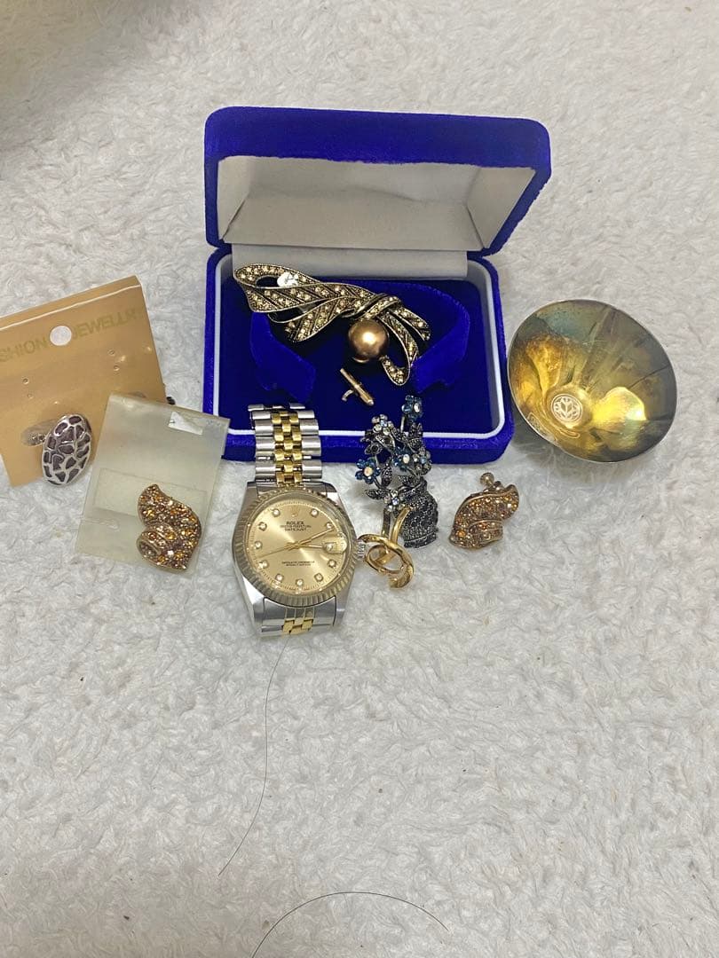 い*べ様 18K刻印有り　イヤリング、時計セット　銀製　遺品