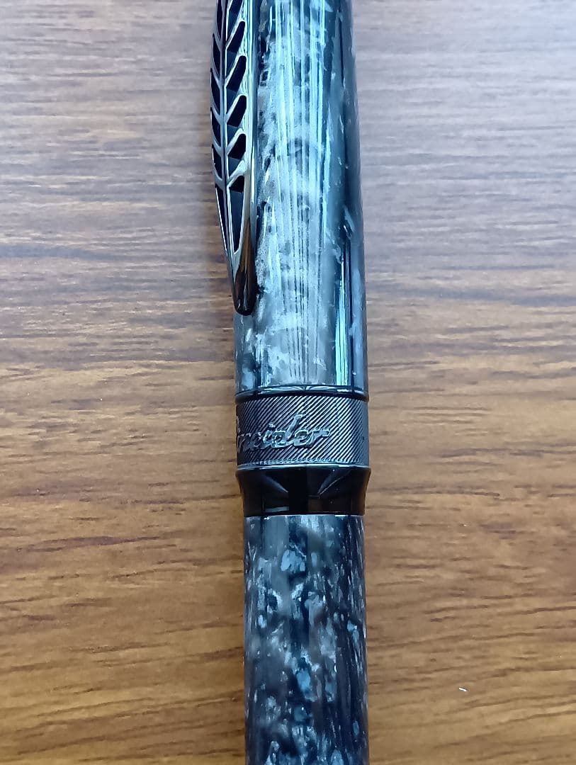 【かず】ピナイダー ボールペン ラ・グランデ ベレッツァ ロック グレー