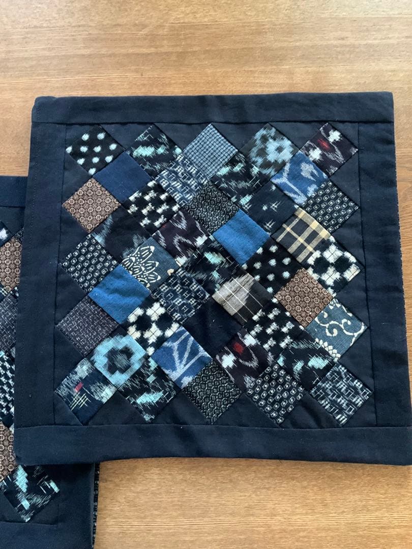 常吉さま専用　藍染古布四角繋ぎの座布団カバー