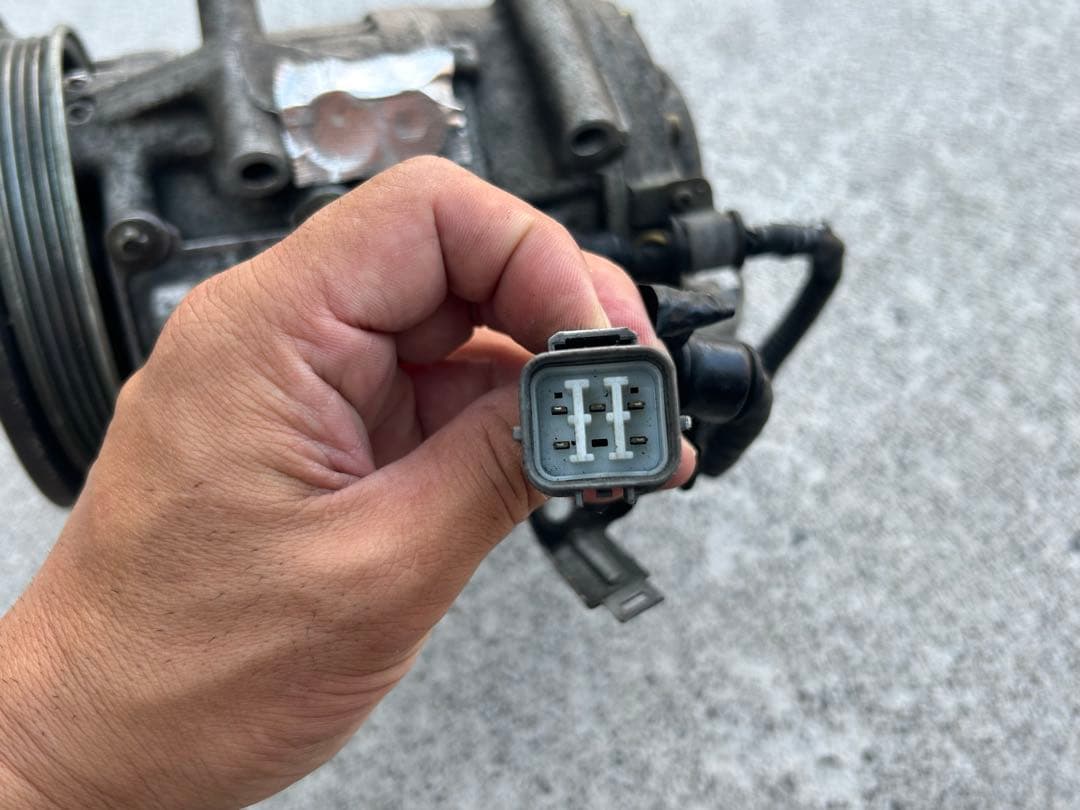 未テスト　ジャンク品CB5インスパイア　ケイヒン製コンプレッサーAWT-17V