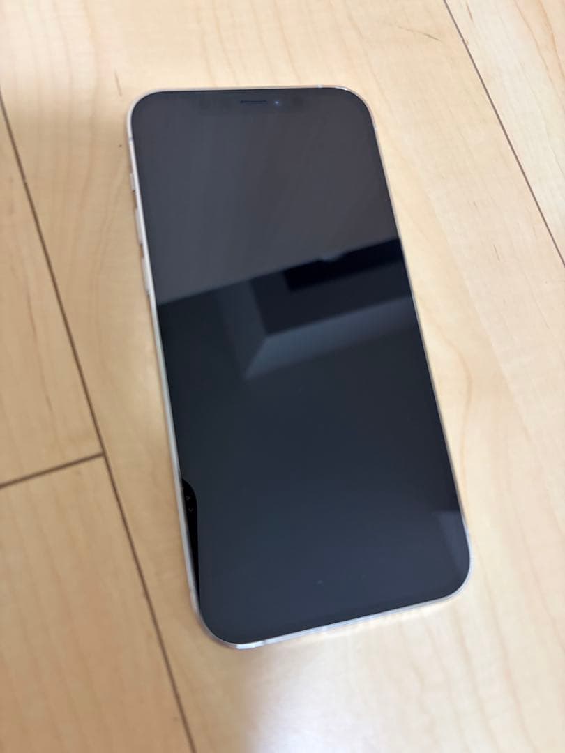 Apple iPhone 12 Pro シルバー simフリー