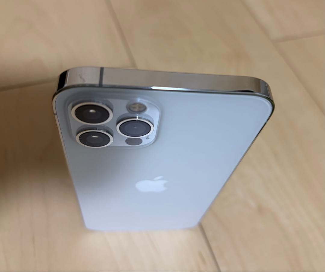 Apple iPhone 12 Pro シルバー simフリー