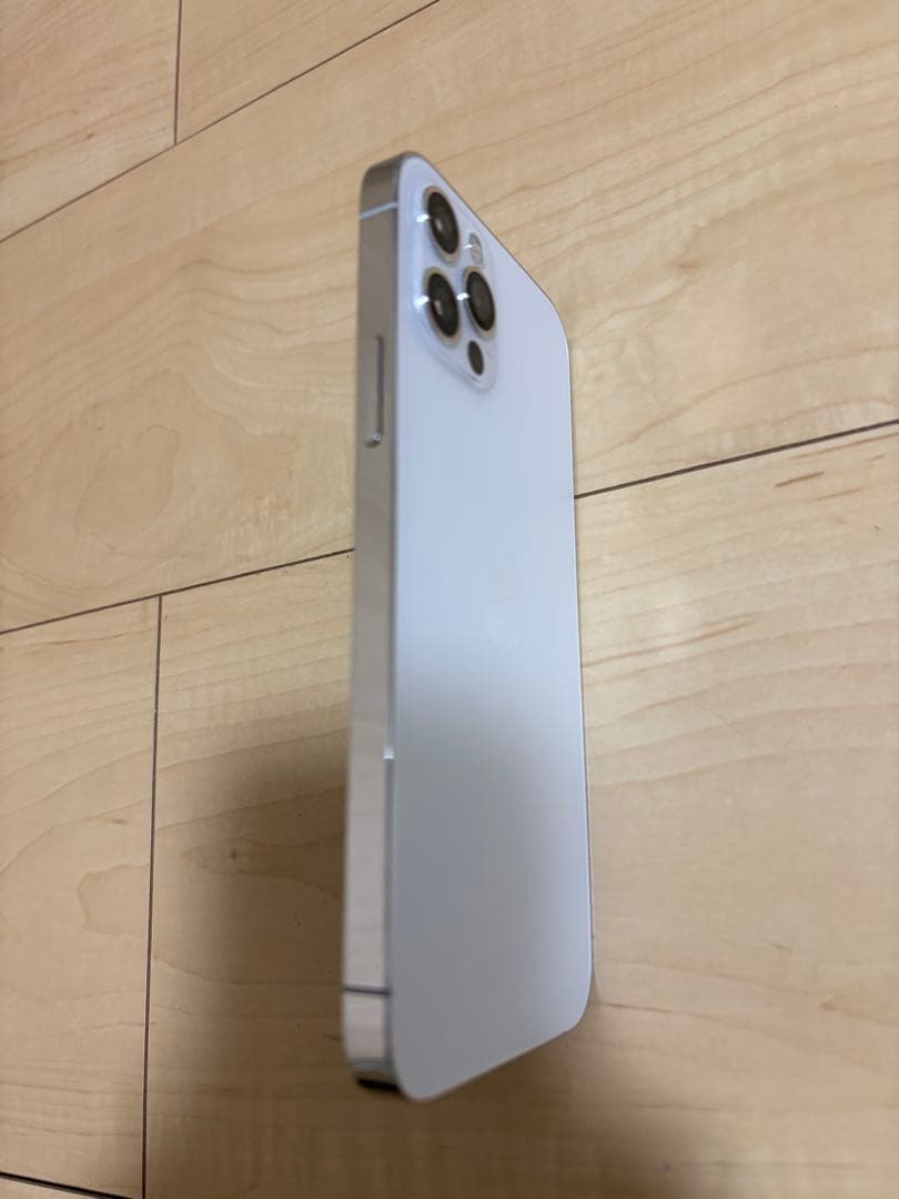 Apple iPhone 12 Pro シルバー simフリー