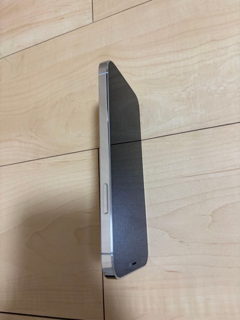 Apple iPhone 12 Pro シルバー simフリー