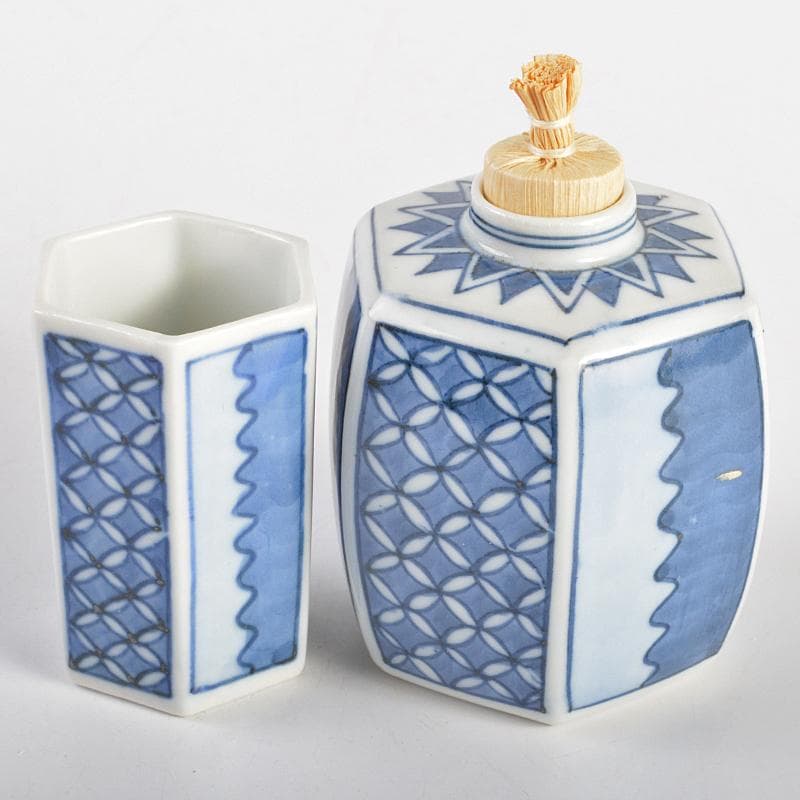 茶道具　朱塗　茶箱　黒茶碗　平安春峰作振出など　五点　一式　V　R6873