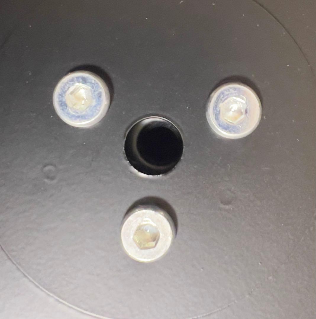 ※11/20迄【新品未使用同様美品 送料込】木目が綺麗なデザイン家具 丸テーブル