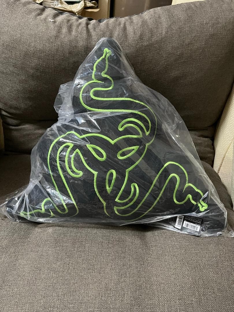 【新品・非売品】 RAZER クッション