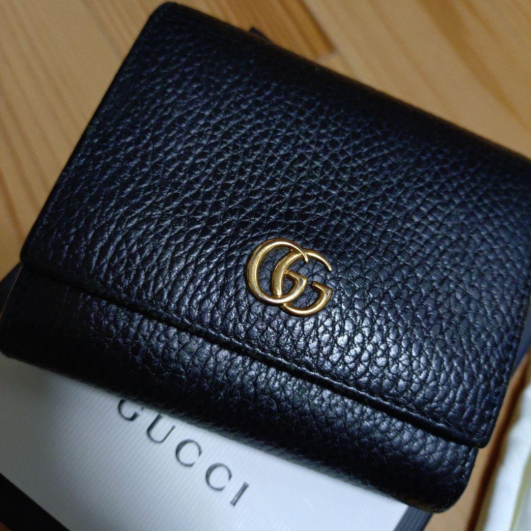 GUCCI ブラック 二つ折り財布 GG