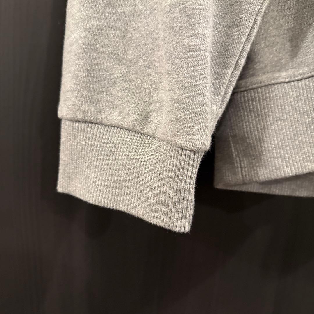 BURBERRY グレー パーカー ロゴ入り