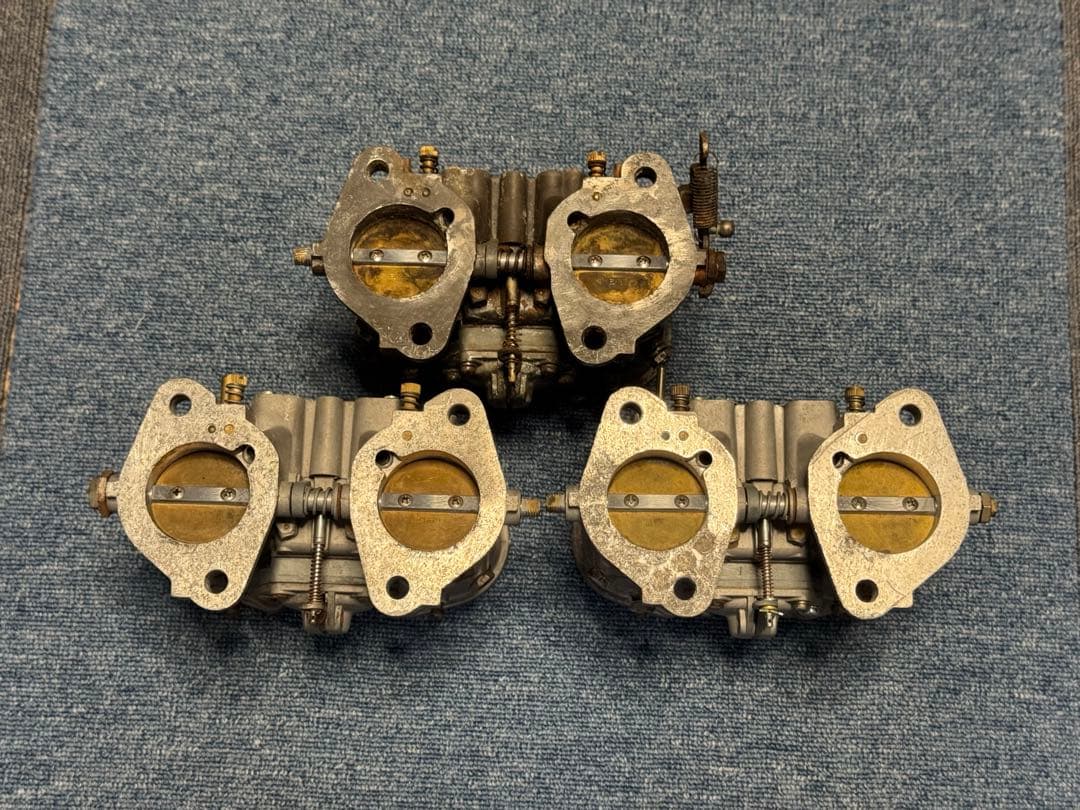 く*む様 SOLEX 40パイ ミクニキャブレター 3型3基　　　当時物 旧車部