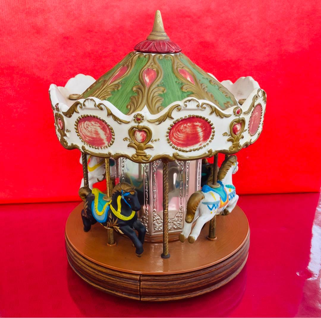 メリーゴーランド陶器製