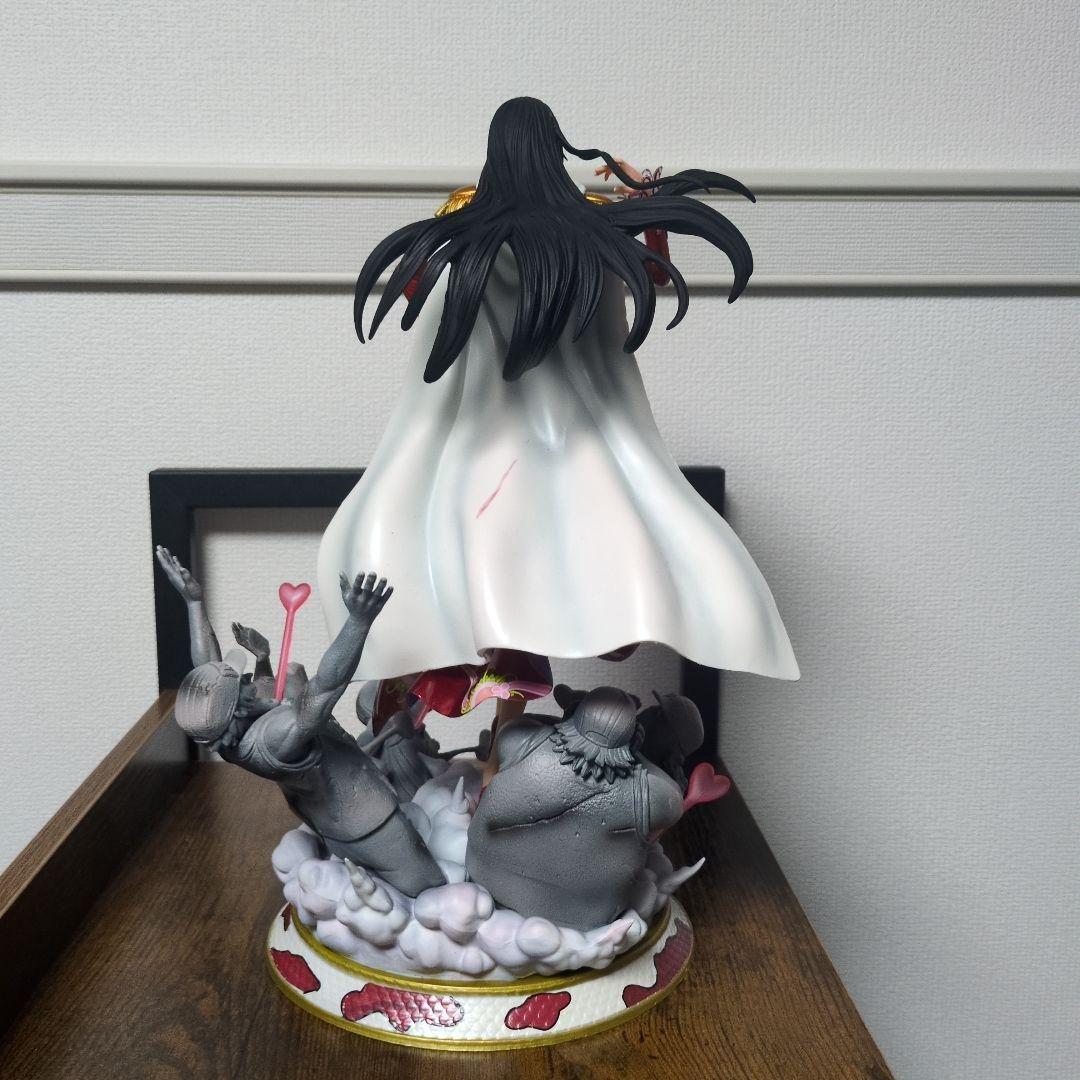 ボア・ハンコック フィギュア 約30cm　ワンピース