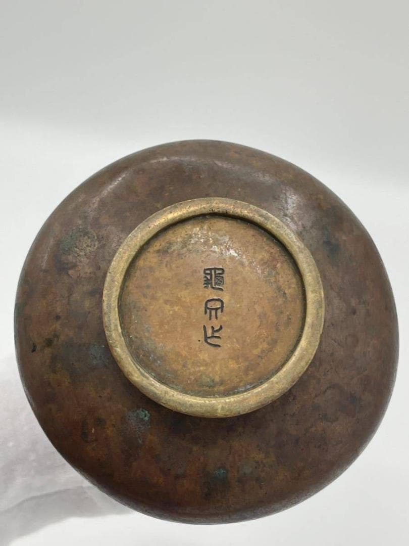 亀文堂 花瓶 胡麻斑天牛 金色 刻印 宣徳銅 象嵌 虫盛上 一輪