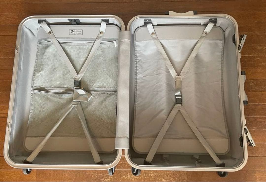 日本製スーツケース　エース プロテカA 82L