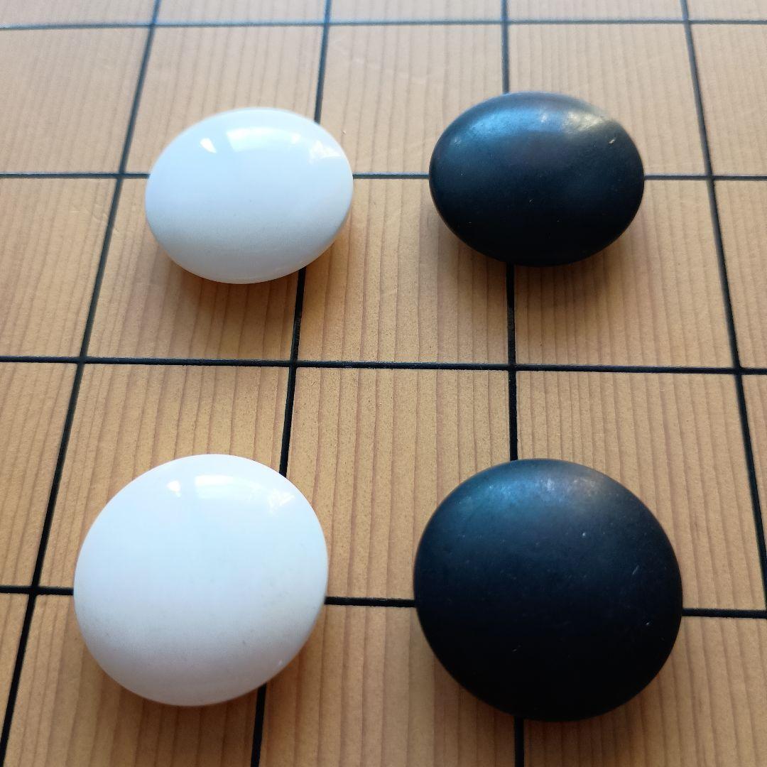 高級碁盤（17.2cm）柾目 蛤白石（180） 那智黒石（181）