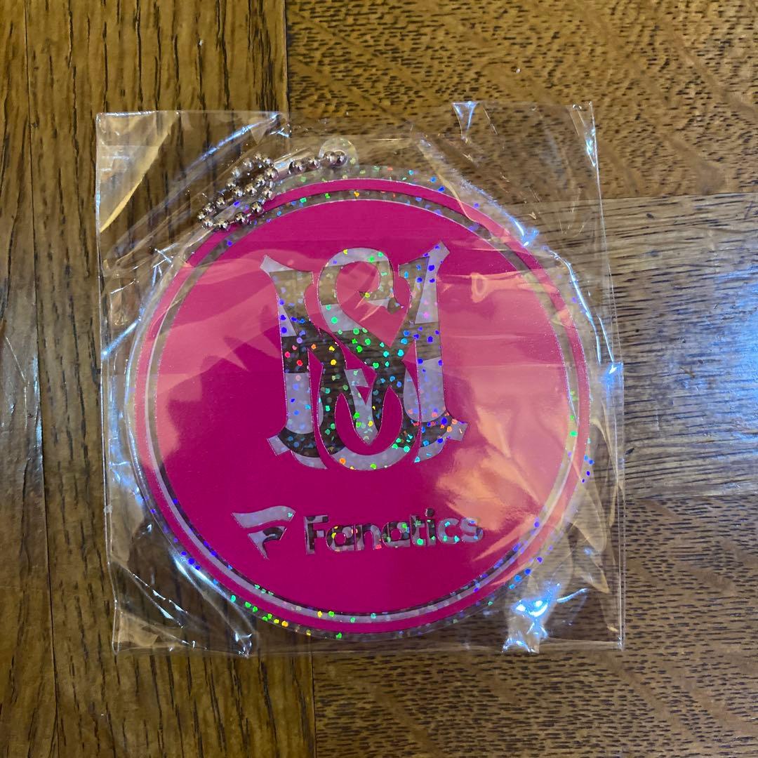 浜崎あゆみ　シャツ　コラボ