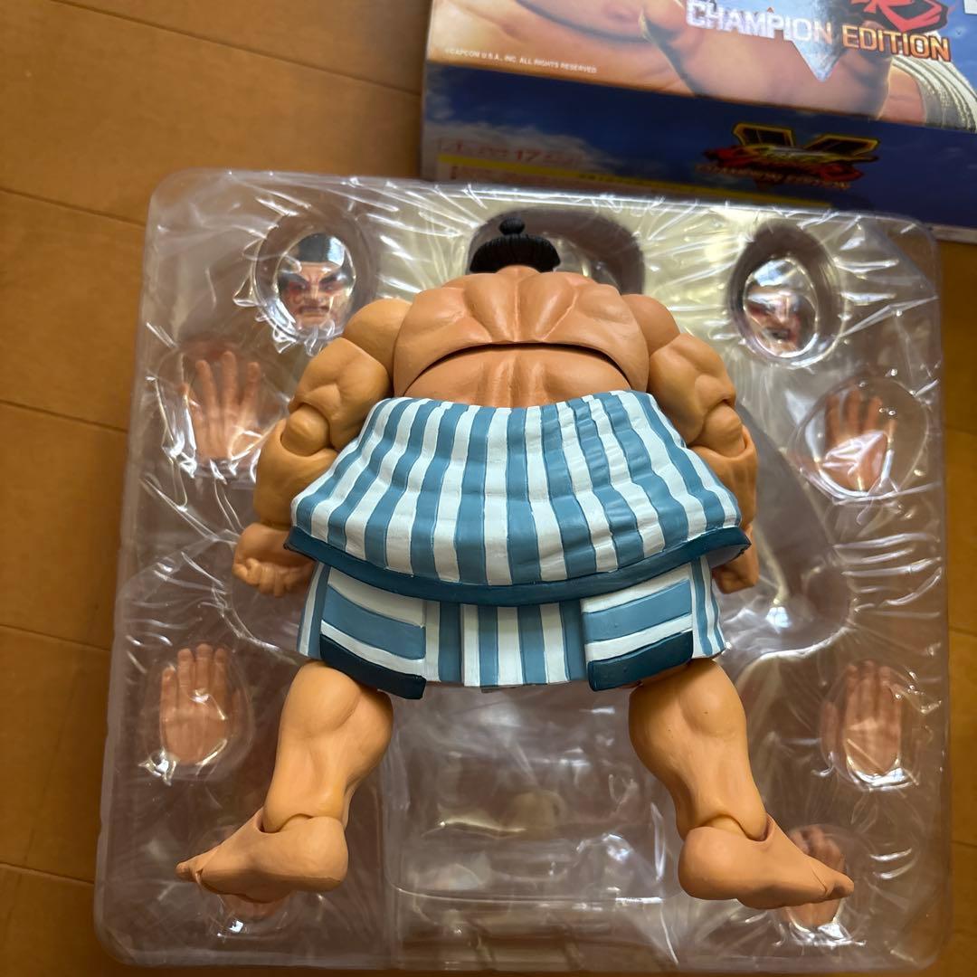 ストームコレクティブルズ　ストリートファイター エドモンド本田　フィギュア