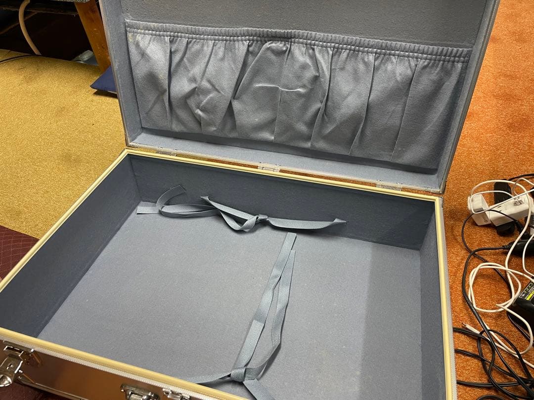 アルミアタッシュケース　中古品