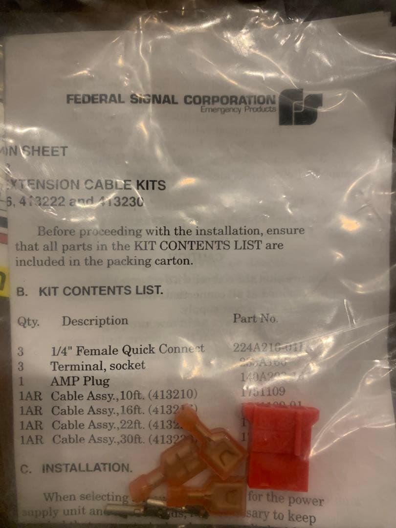 アメリカ　ポリスカー　パトライト　警告灯　Federal Signal