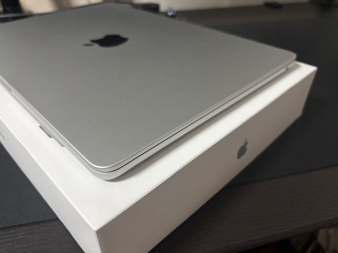 Apple MacBook Air 13インチ M3 256GB