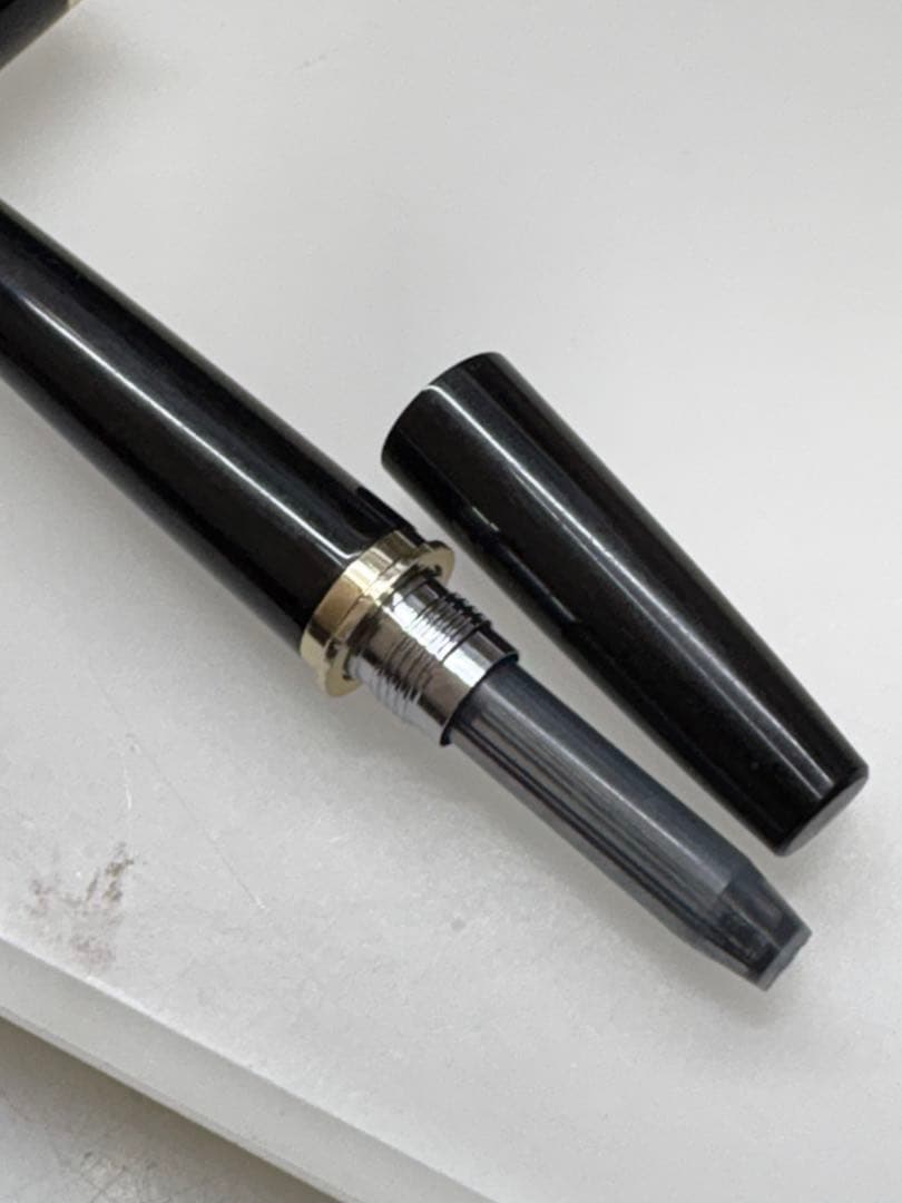 Elite ブラック 万年筆・パイロット・k18・中古品