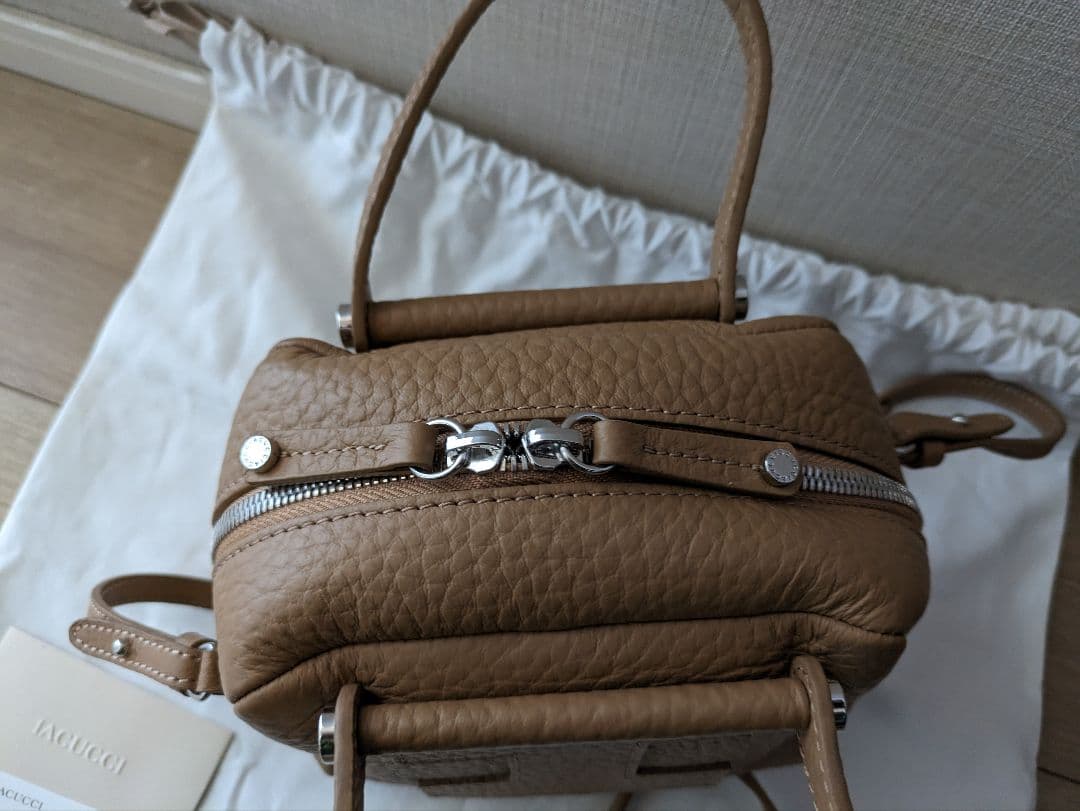 IACUCCI 　クーポラ　キャメル