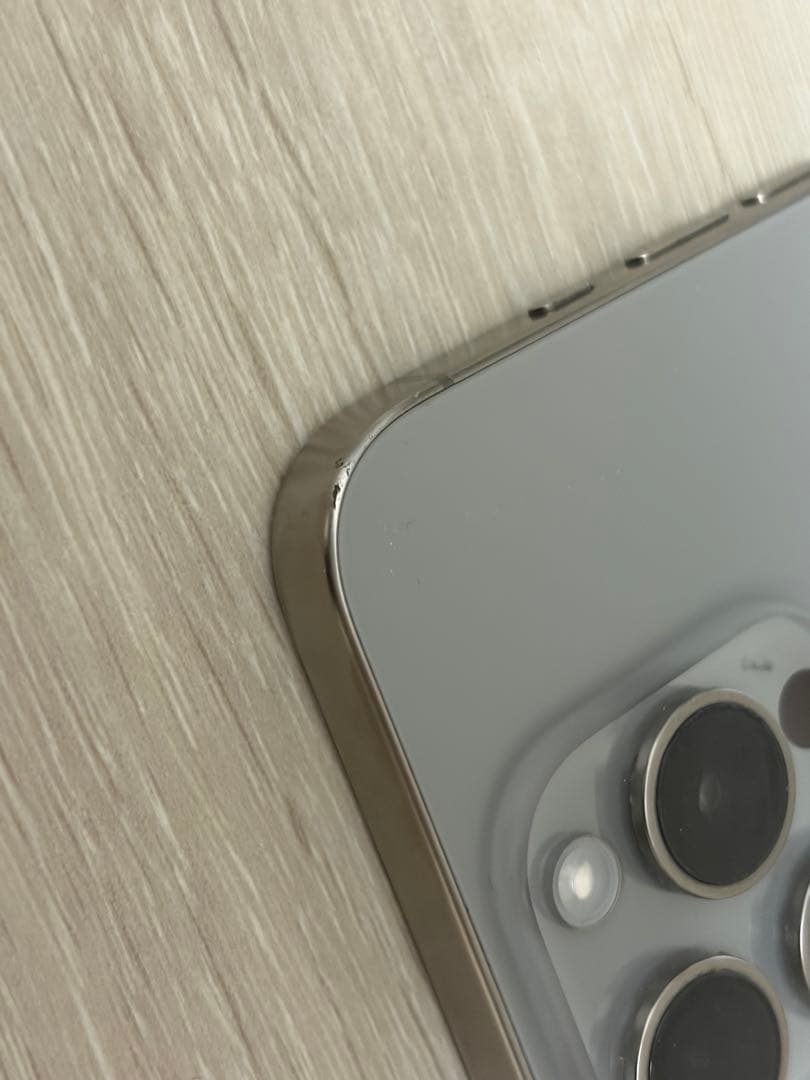 iPhone 15 Pro 256G 本体