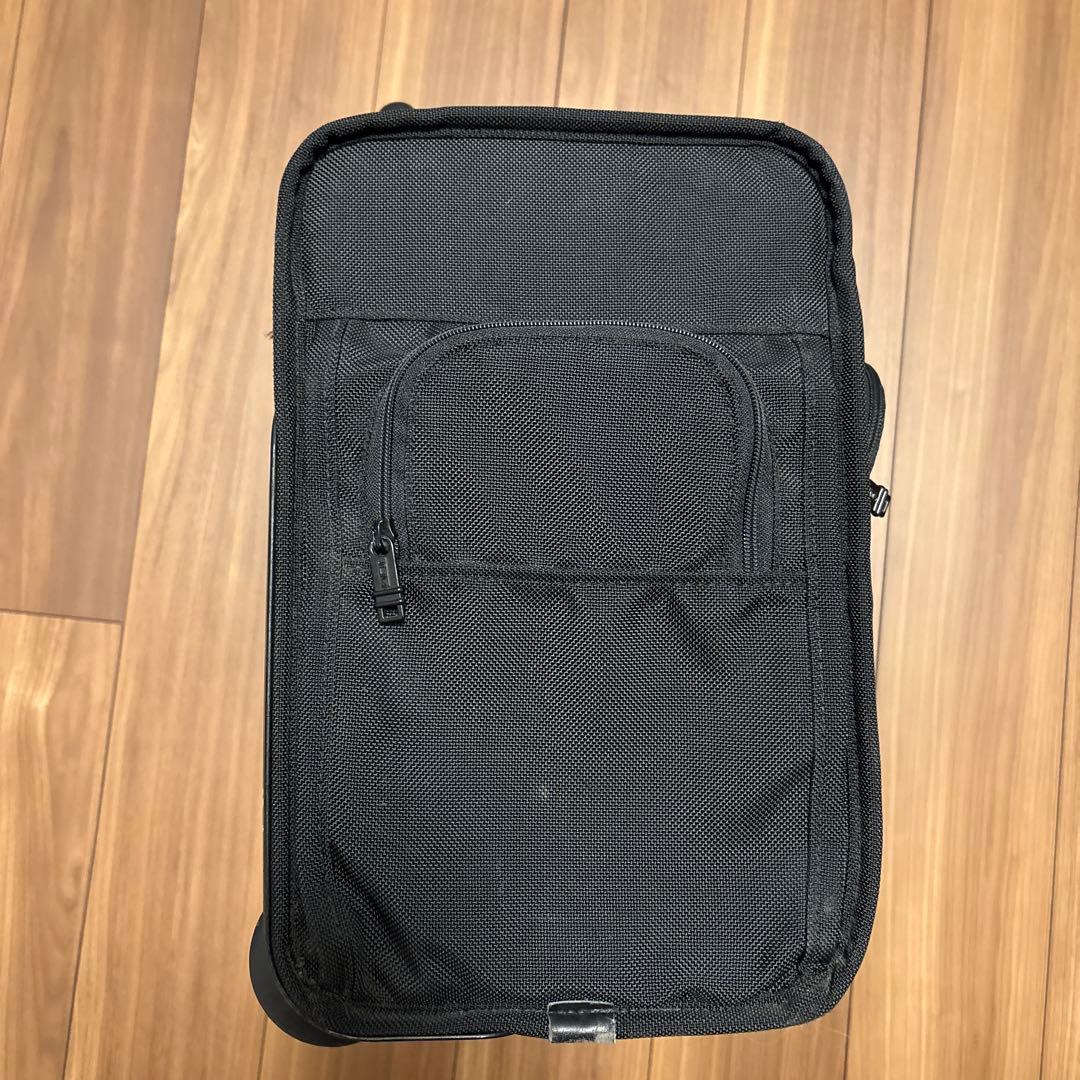 TUMI ブラック キャリーケース　4輪　機内持ち込み可能