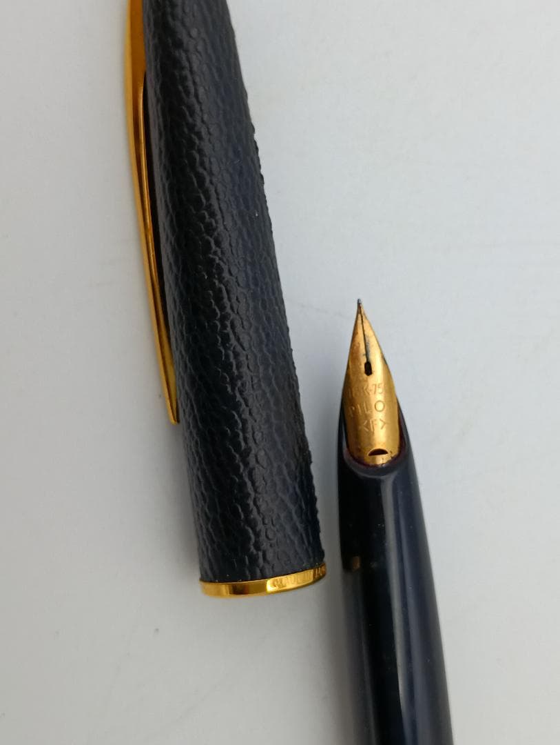 PILOT　パイロット　万年筆　カスタム　革巻き　18K　750　細字　レトロ