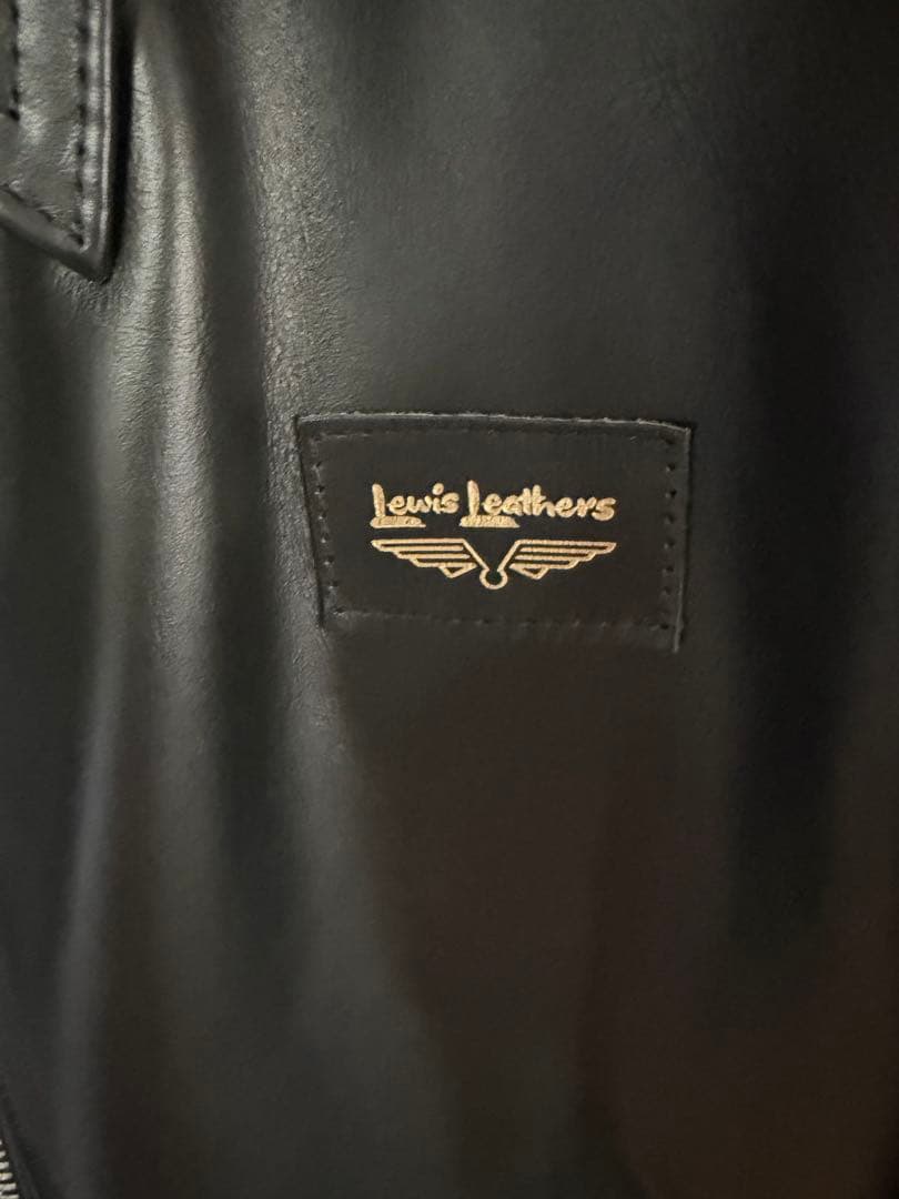 【数回着用のみ】 Lewis Leathers コルセア 46インチ