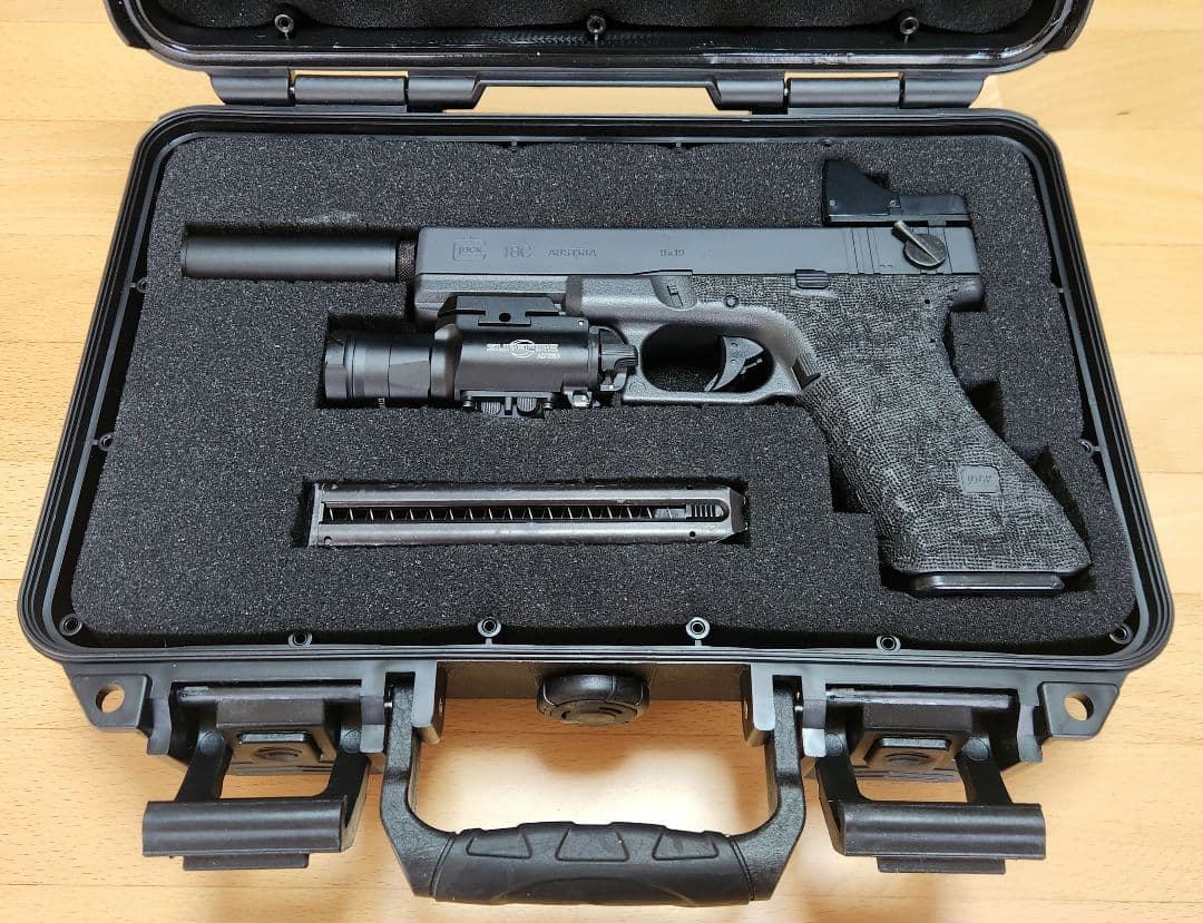 東京マルイ　電動　グロック　G18C