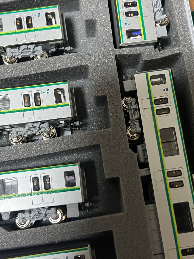 Nゲージ　東京メトロ16000系