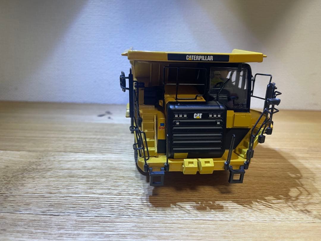 キャタピラー　CAT 775 OFF-HIGHWAY TRUCK