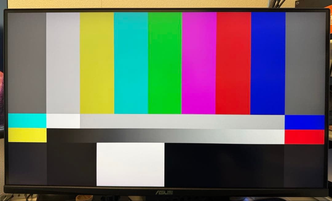 ASUS TUF Gaming VG28UQL1Aモニター