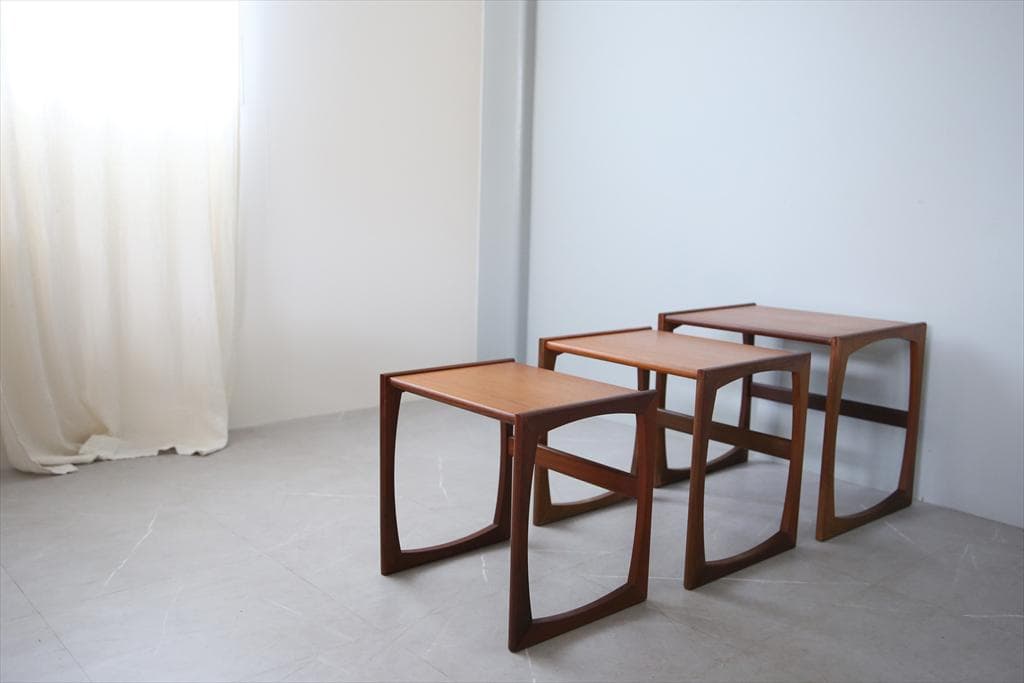 英国アンティークG-PLANジープランネストテーブル3台/収納式机(91-155