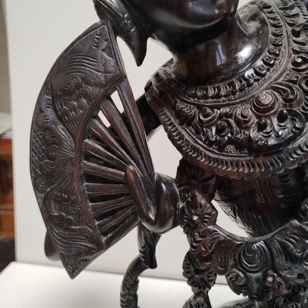 バリ島の伝統工芸　黒檀バリ人形