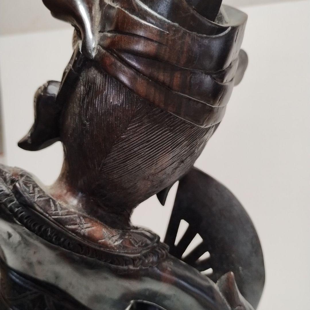 バリ島の伝統工芸　黒檀バリ人形