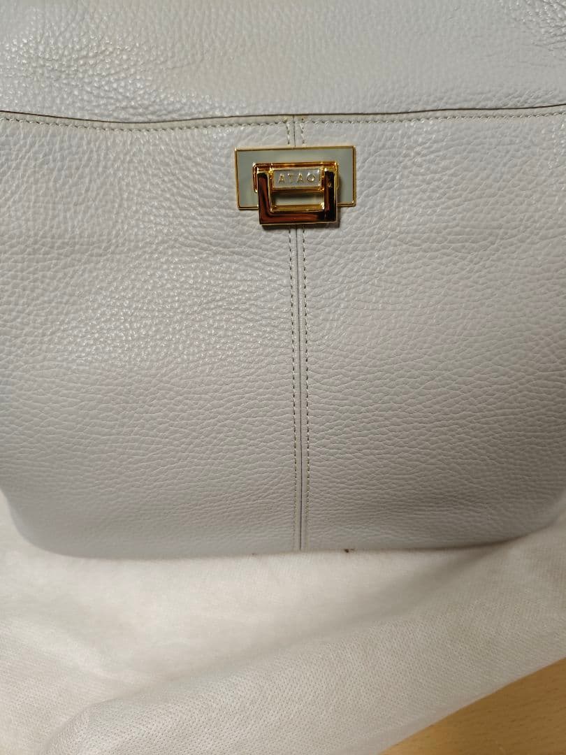 ATAO グレー レザー ショルダーバッグ