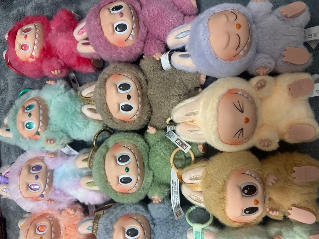 1/28まての限定価格　ポップマート　ラブブ21体まとめ売り　全てカードあり