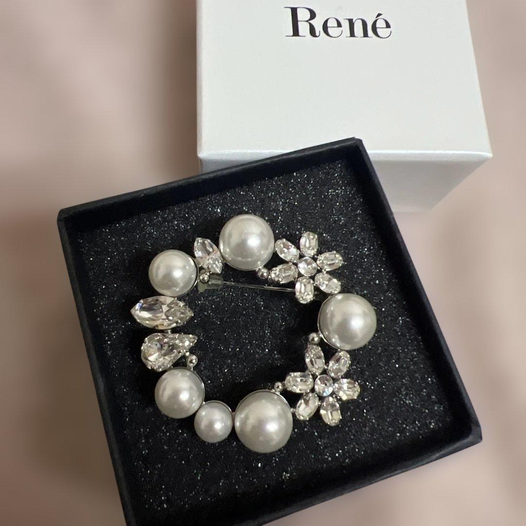 René パールクリスタルブローチ